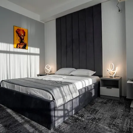 Cristal Hotel 3*
